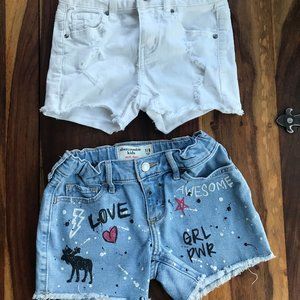 2 GORGEOUS PAIRS OF GIRLS JEAN SHORTS SIZE 7/8